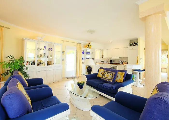 Villa Bombilla By Interhome